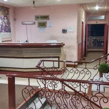 Hotel Varsa Dibrugarh Exterior foto