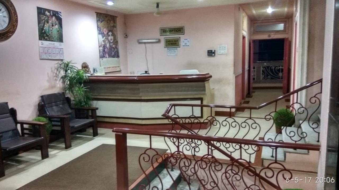 Hotel Varsa Dibrugarh Exterior foto