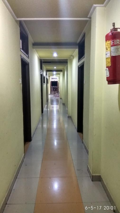 Hotel Varsa Dibrugarh Exterior foto